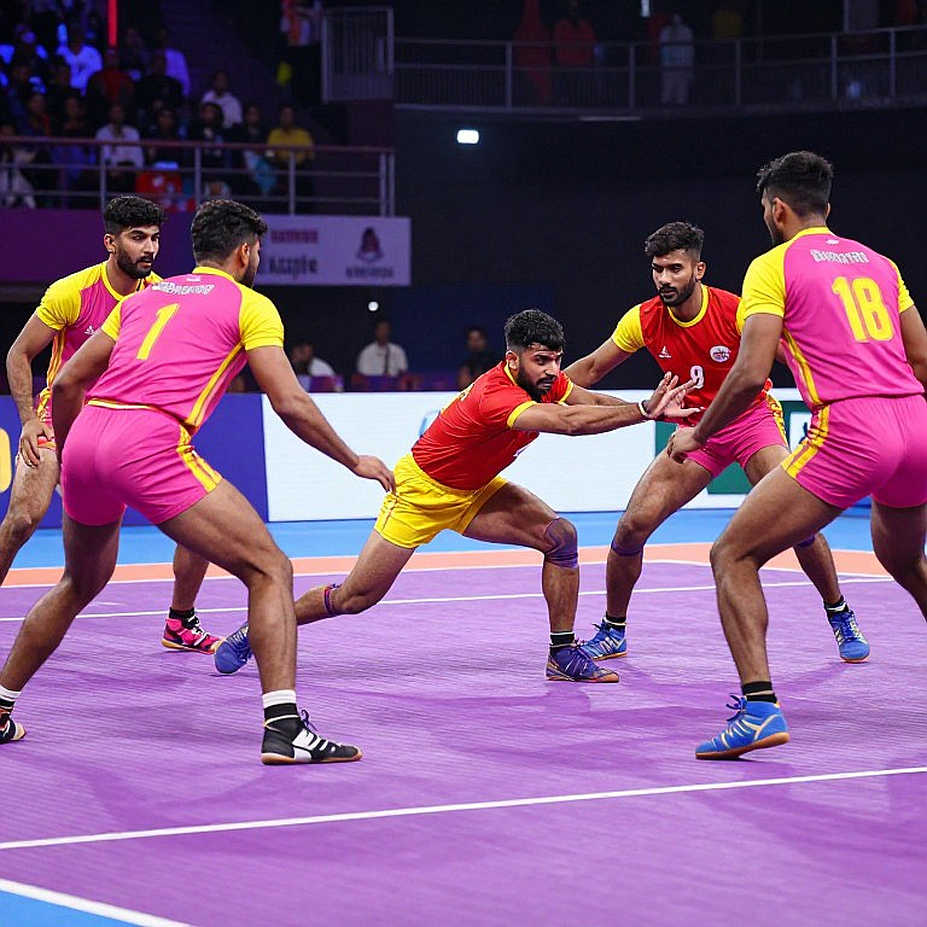 এক নিঃশ্বাসের হিসাব: কাবাডির সেমিফাইনাল ঠিক করল পয়েন্ট টেবিলের নীরব গণিত